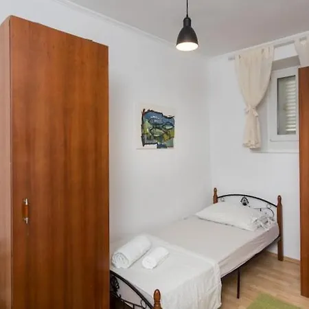 Hladilo Nostalgia - Comfort Two-bedroom With Terrace And Partial Sea View * Dubrovnik